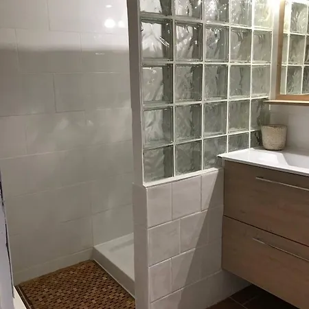Maison De 3 Avec Terrasse Et Wifi A A 3 Km De La Plage Cogolin