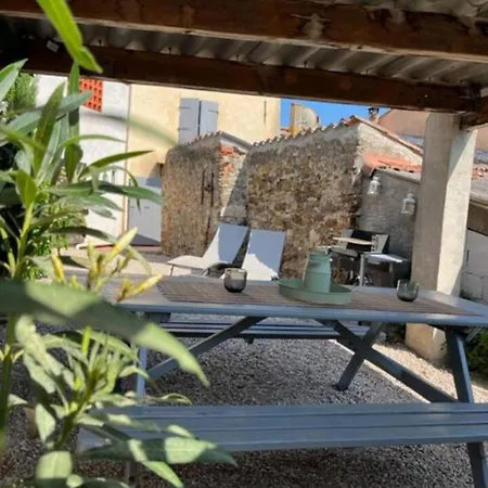 Maison De 3 Avec Terrasse Et Wifi A A 3 Km De La Plage